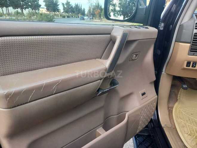 Nissan Armada 2006, 180,000 km - 5.6 l - Bakı