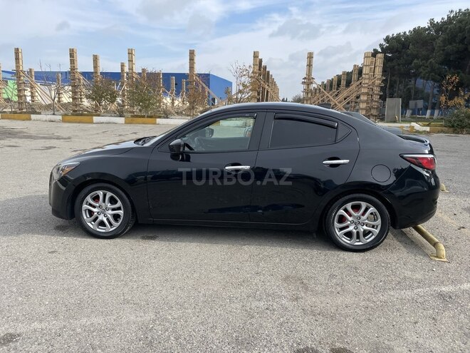 Toyota Yaris 2015, 280,000 km - 1.5 l - Bakı