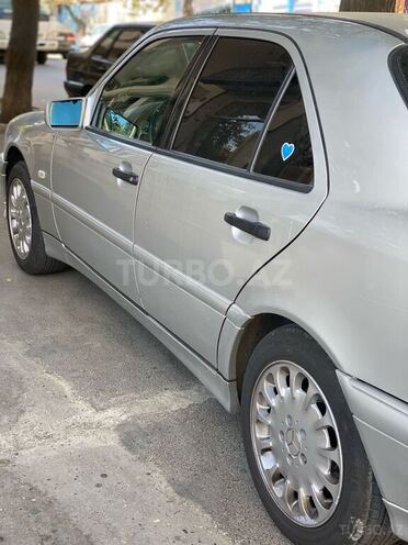 Mercedes C 200 1998, 255,000 km - 2.0 l - Bakı