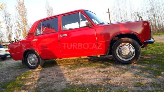 LADA (VAZ) 21011 1985, 300,000 km - 1.3 л - Salyan