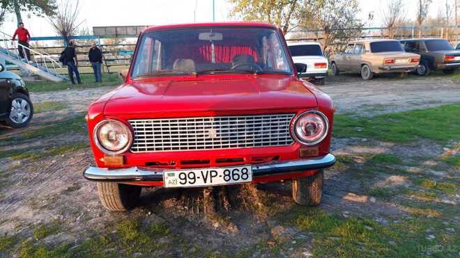 LADA (VAZ) 21011 1985, 300,000 km - 1.3 л - Salyan