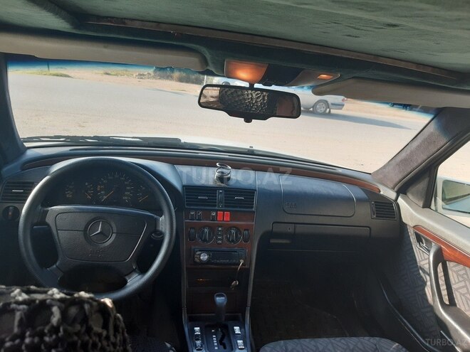 Mercedes C 250 1995, 563,795 km - 2.5 l - Bakı