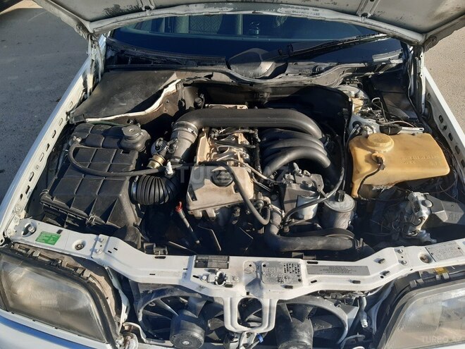 Mercedes C 250 1995, 563,795 km - 2.5 l - Bakı