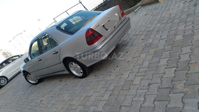 Mercedes C 200 1995, 284,560 km - 2.0 l - Bakı