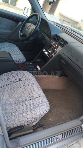 Mercedes C 200 1995, 284,560 km - 2.0 l - Bakı