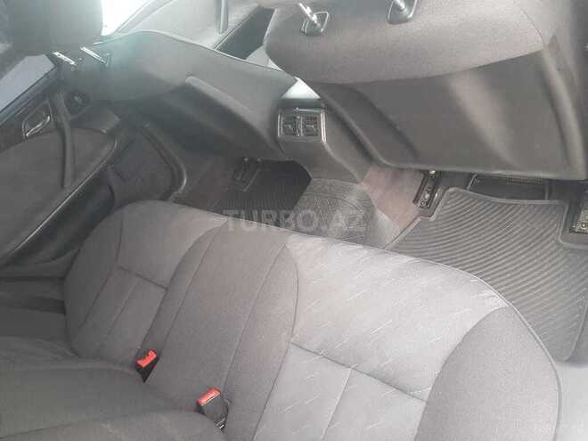 Mercedes E 220 2000, 480,000 km - 2.2 л - Bakı