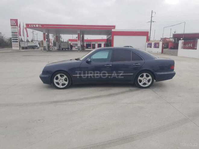 Mercedes E 220 2000, 480,000 km - 2.2 л - Bakı