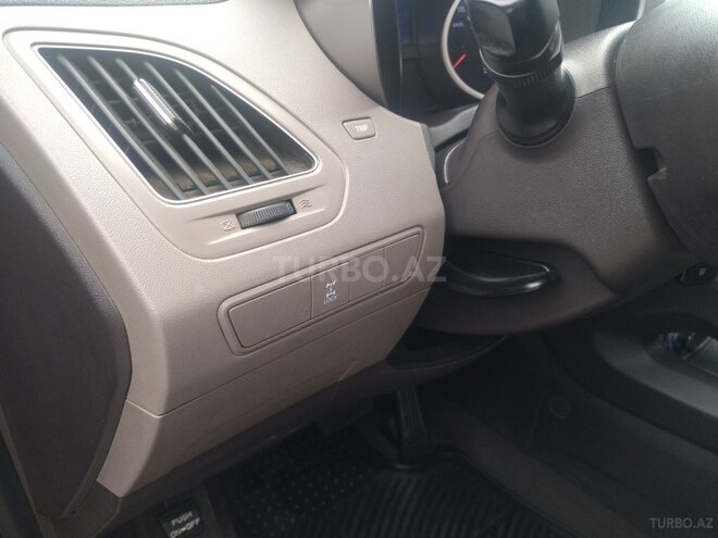 Hyundai ix35 2010, 139,800 km - 2.0 л - Gəncə