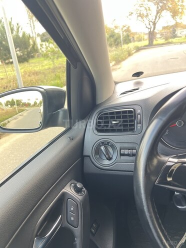 Volkswagen Polo 2015, 192,000 km - 1.6 l - Bakı