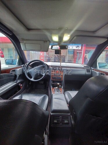 Mercedes E 280 1998, 325,000 km - 2.8 l - Bakı