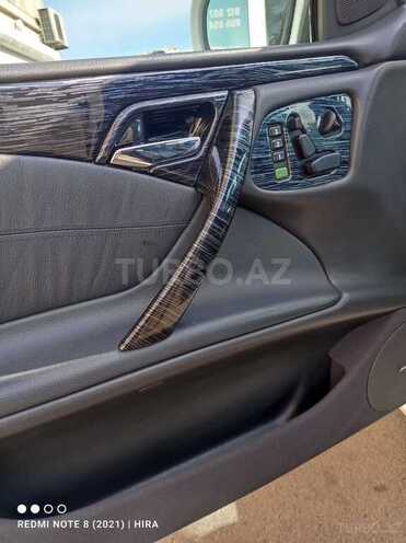 Mercedes E 320 2001, 159,894 km - 3.2 l - Bakı