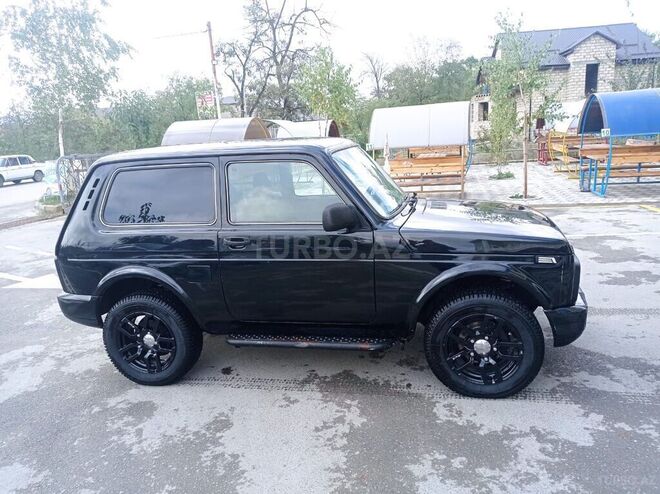 LADA (VAZ) Niva 2008, 220,000 km - 1.7 l - Qusar