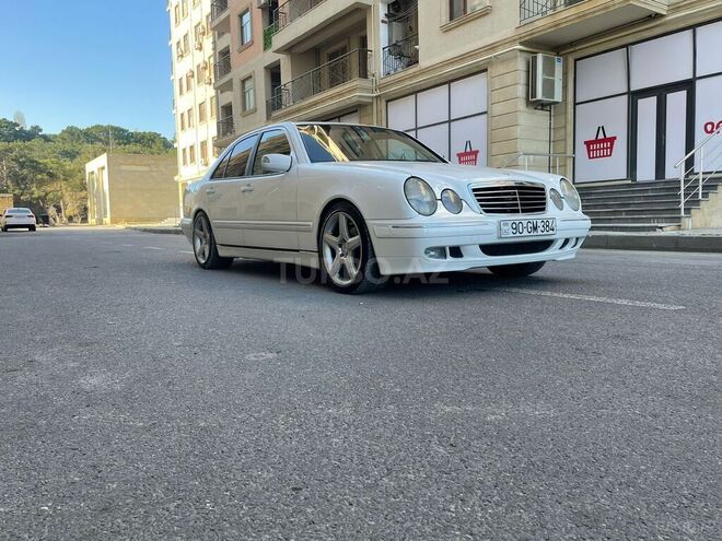 Mercedes E 320 2001, 257,000 km - 3.2 л - Bakı