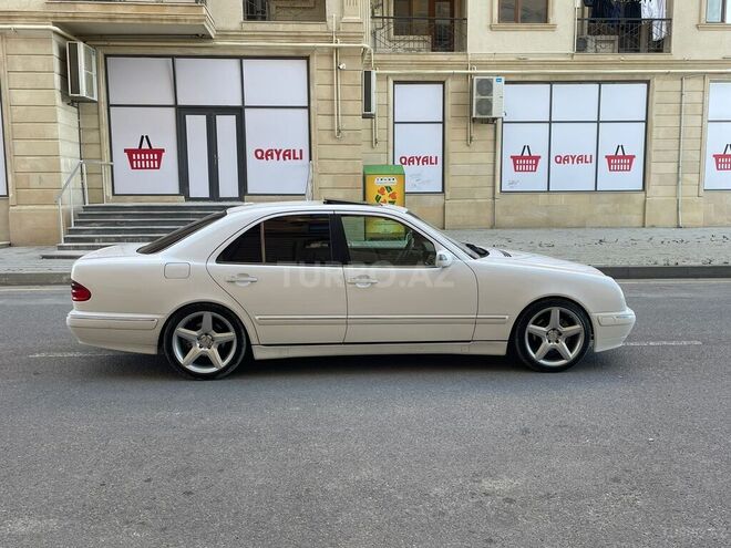 Mercedes E 320 2001, 257,000 km - 3.2 л - Bakı