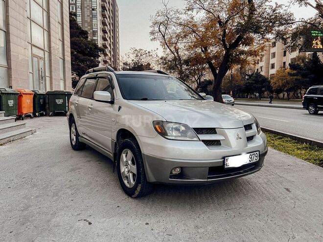 Mitsubishi Outlander 2003, 250,000 km - 2.4 л - Bakı