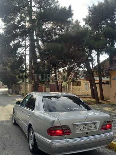 Mercedes E 220 1999, 422,000 km - 2.2 л - Bakı