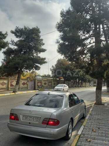 Mercedes E 220 1999, 422,000 km - 2.2 л - Bakı