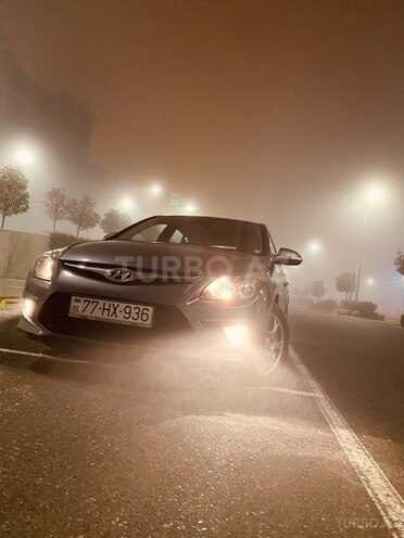 Hyundai i30 2011, 127,300 km - 1.4 l - Bakı