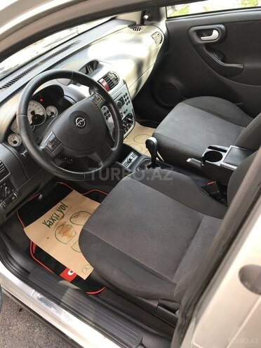 Opel Corsa 2006, 300,000 km - 1.0 л - Şamaxı