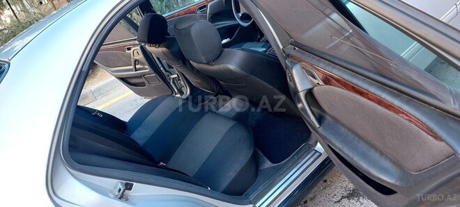 Mercedes E 230 1997, 343,000 km - 2.3 л - Bakı