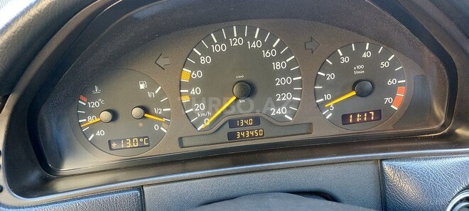 Mercedes E 230 1997, 343,000 km - 2.3 л - Bakı