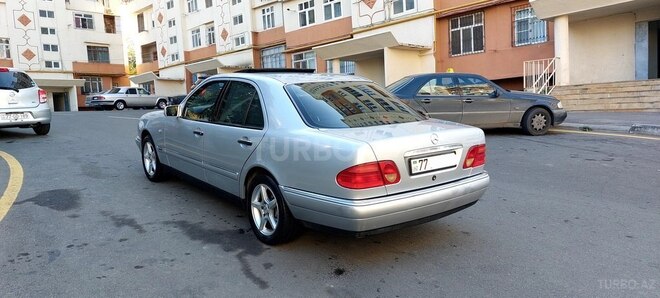 Mercedes E 230 1997, 343,000 km - 2.3 л - Bakı