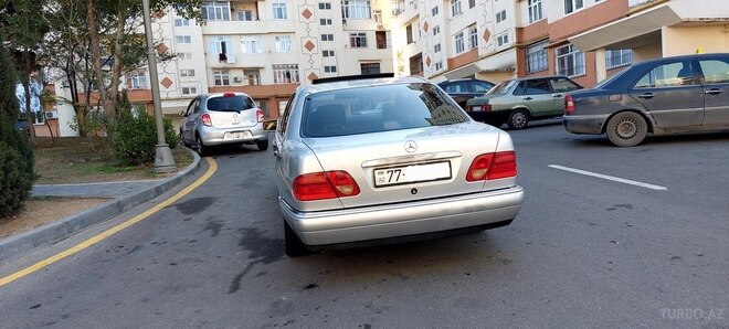 Mercedes E 230 1997, 343,000 km - 2.3 л - Bakı