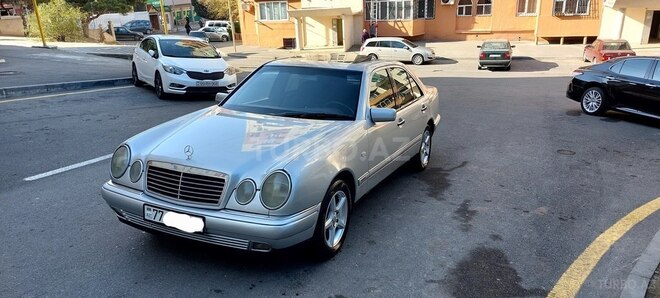 Mercedes E 230 1997, 343,000 km - 2.3 л - Bakı