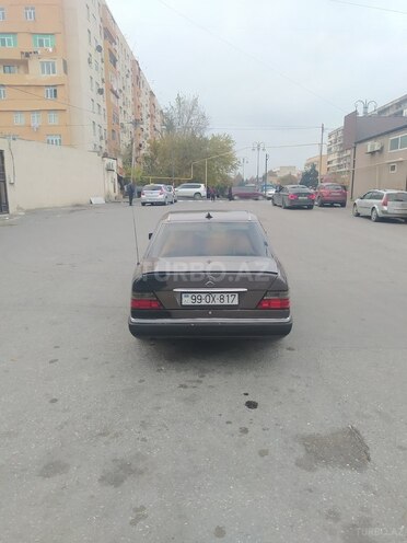 Mercedes E 200 1994, 121,346 km - 2.0 l - Bakı