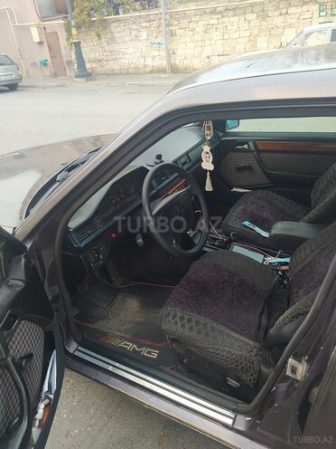 Mercedes E 200 1994, 121,346 km - 2.0 l - Bakı