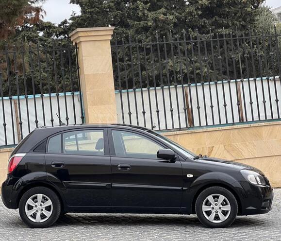 Kia Rio 2010, 122,000 km - 1.4 l - Bakı