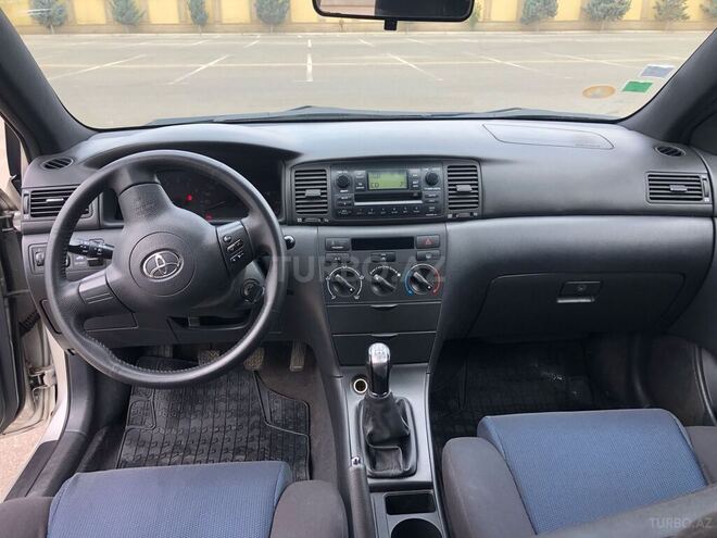 Toyota Corolla 2005, 220,000 km - 1.4 l - Bakı
