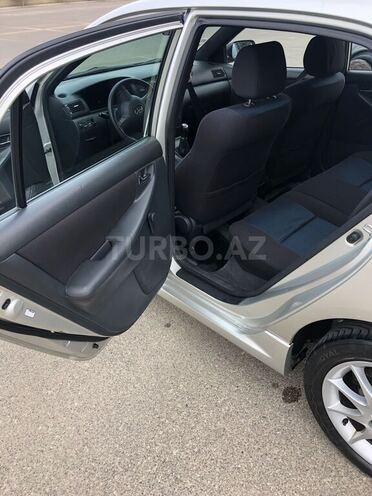 Toyota Corolla 2005, 220,000 km - 1.4 l - Bakı
