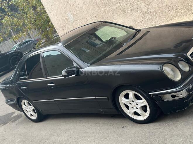 Mercedes E 320 1996, 200,000 km - 3.2 l - Bakı
