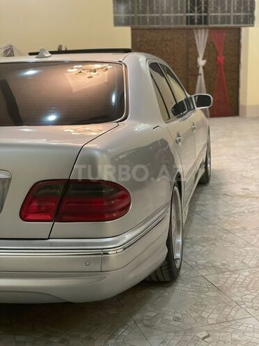 Mercedes E 320 1999, 269,000 km - 3.2 l - Şəmkir
