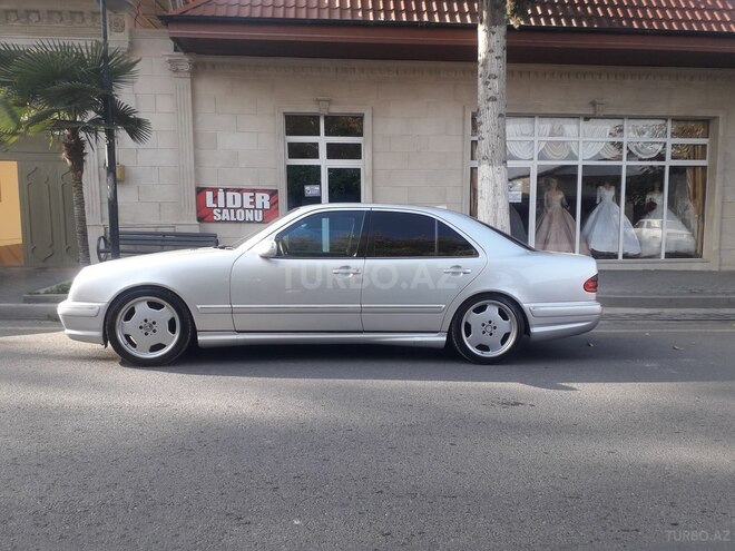 Mercedes E 320 1999, 269,000 km - 3.2 l - Şəmkir