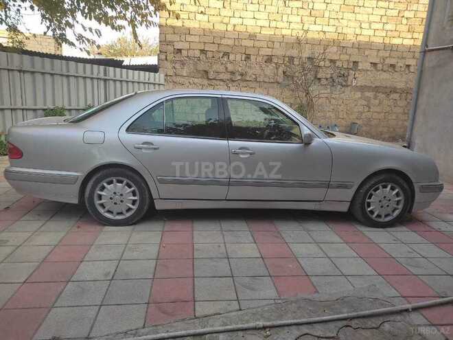 Mercedes E 240 2000, 162,000 km - 2.4 l - İmişli