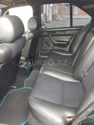 BMW 525 1989, 300,000 km - 2.5 л - Qax