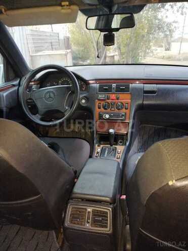 Mercedes E 300 1996, 350,000 km - 3.0 l - Bakı