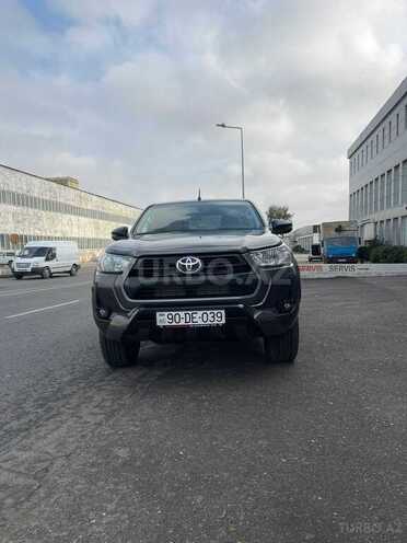 Toyota Hilux 2022, 16,000 km - 2.4 л - Bakı