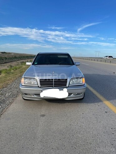 Mercedes C 200 1997, 302,150 km - 2.0 l - Salyan