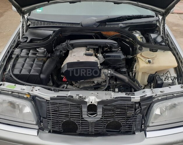 Mercedes C 200 1997, 302,150 km - 2.0 l - Salyan