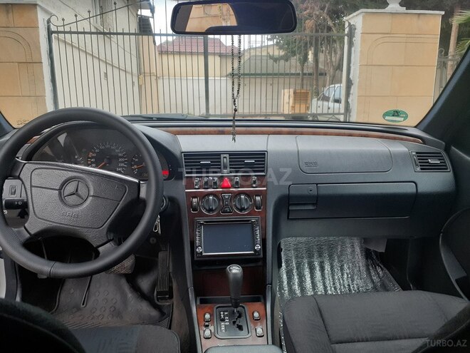 Mercedes C 200 1997, 302,150 km - 2.0 l - Salyan
