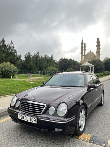 Mercedes E 280 2001, 181,500 km - 2.8 l - Bakı
