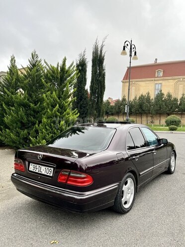 Mercedes E 280 2001, 181,500 km - 2.8 l - Bakı