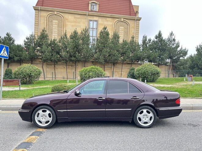 Mercedes E 280 2001, 181,500 km - 2.8 l - Bakı