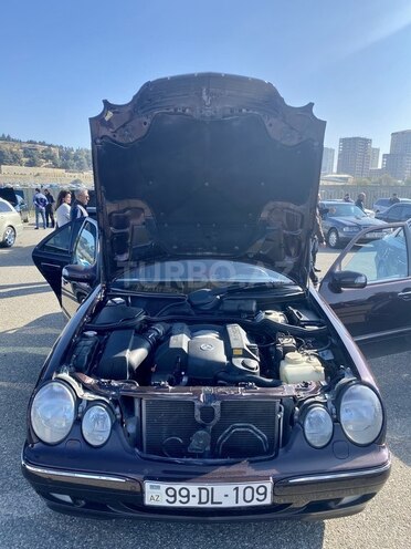 Mercedes E 280 2001, 181,500 km - 2.8 l - Bakı