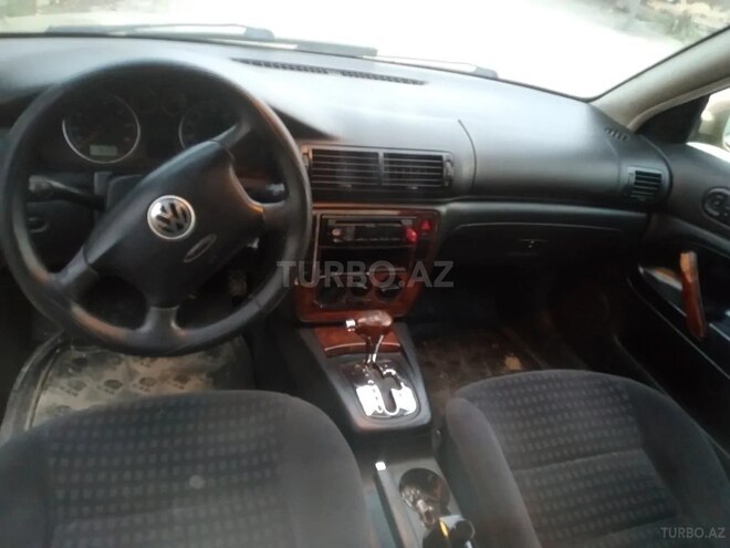 Volkswagen Passat 2001, 289,632 km - 2.8 l - Bakı