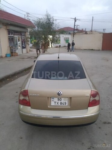 Volkswagen Passat 2001, 289,632 km - 2.8 l - Bakı