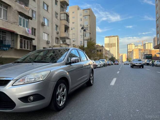 Ford Focus 2011, 180,000 km - 1.6 l - Bakı